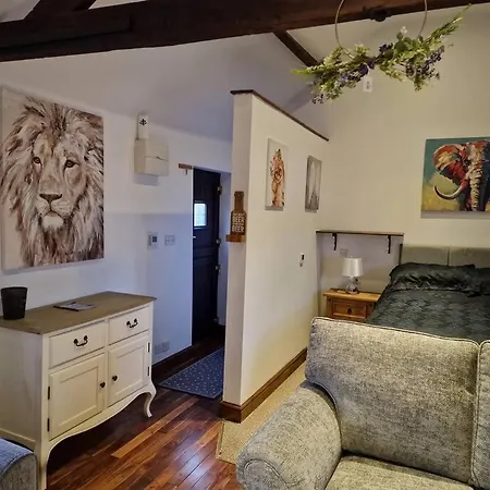 Joiners Arms - Studio Apartments Market Drayton Esterno foto